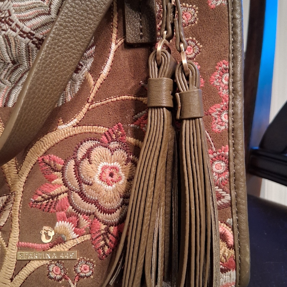 Spartina 449 Siren Dune Satchel - Tree of Life Design - Picture 9 of 15